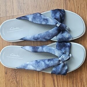 Cloudsteppers by clarks size 9